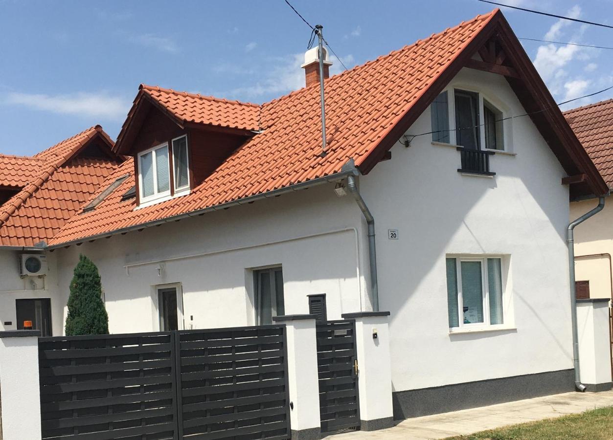 Bathory Apartments Hajduszoboszlo Exterior photo